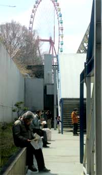 特観席入口